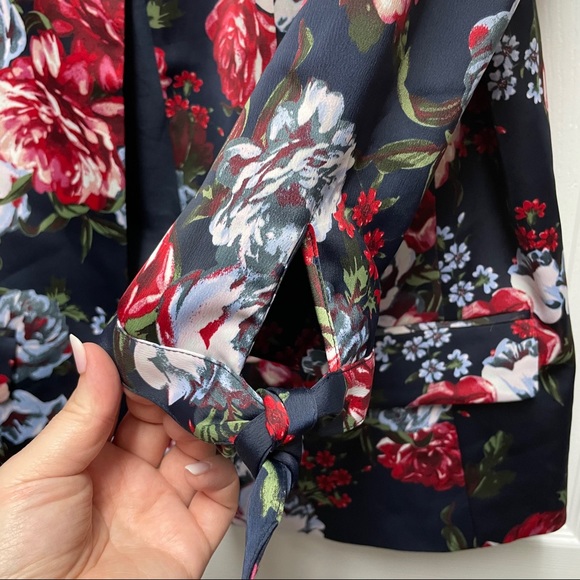 Floral blazer - Picture 2 of 4